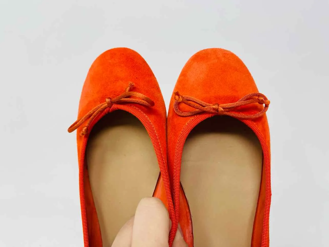 Ann Mashburn Size 6.5 Orange Bow(s) Suede Shoes Flats