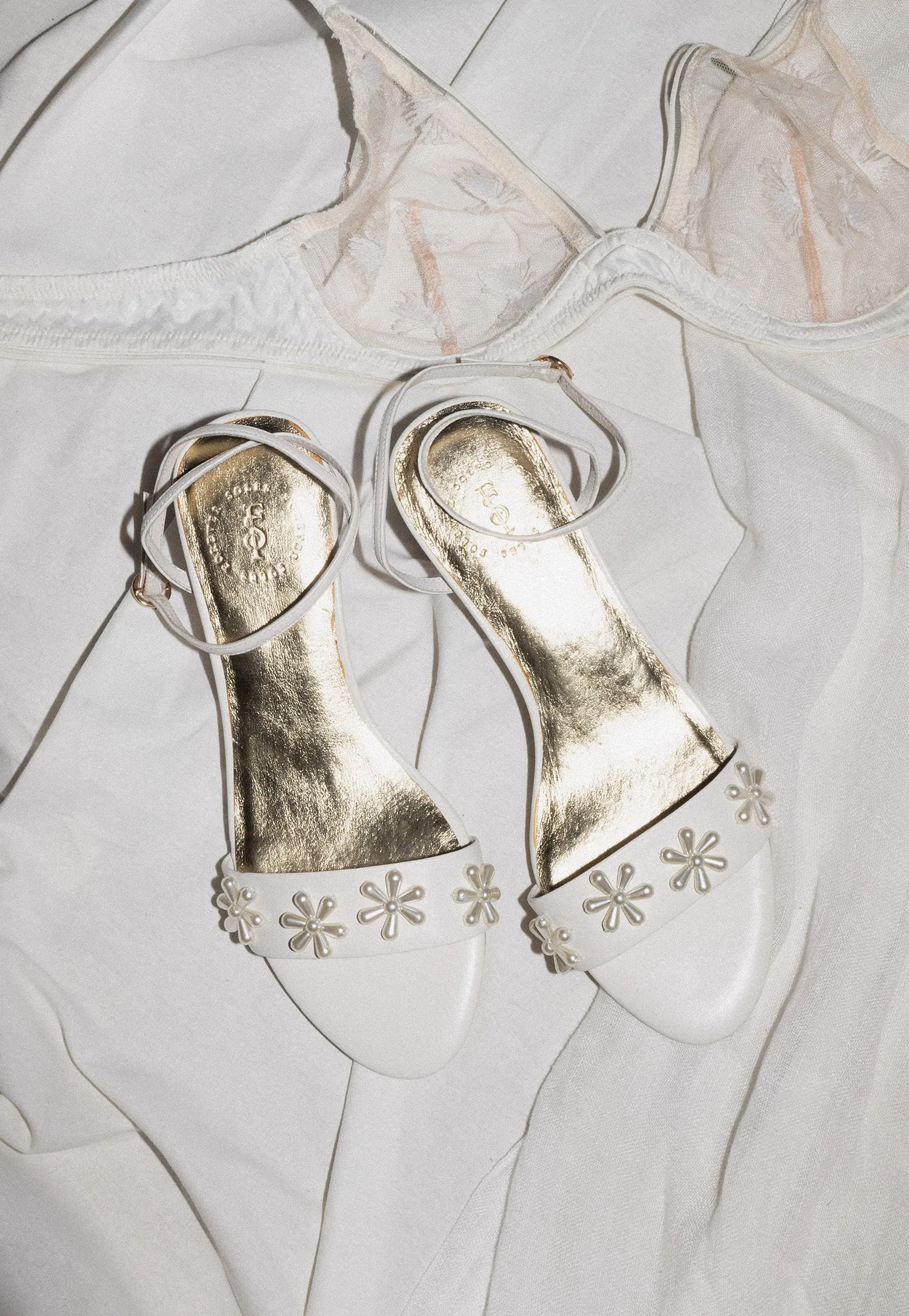 BLOOM SANDALS - PEARL FLOWER IVORY BRIDAL SHOES