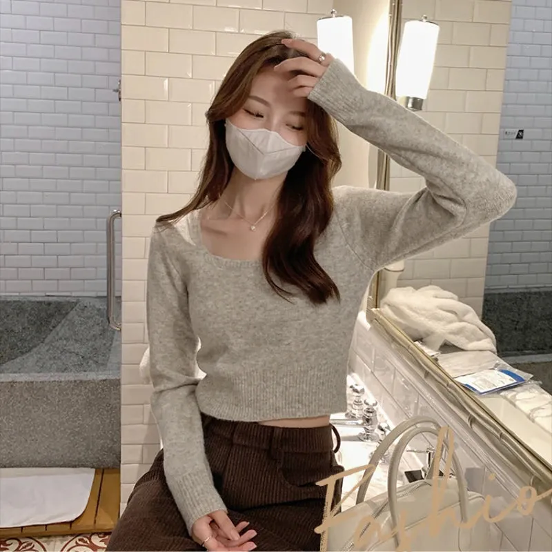 Croped Cozy Sweater With Long Sleeves & Square Collar